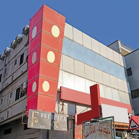 Hotel O 24K Inn Mundhva Eksteriør bilde
